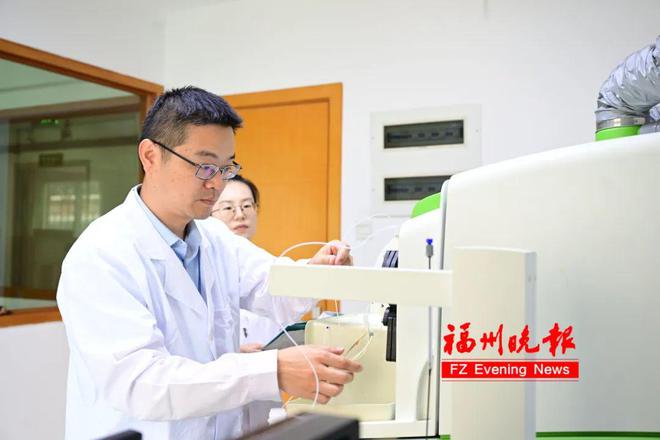 蔬菜照出荧光=农残超标？福州专家实测！结果出乎意料……(图5)