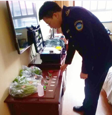重庆市华蓥中学 开展食堂食品安全专项检查